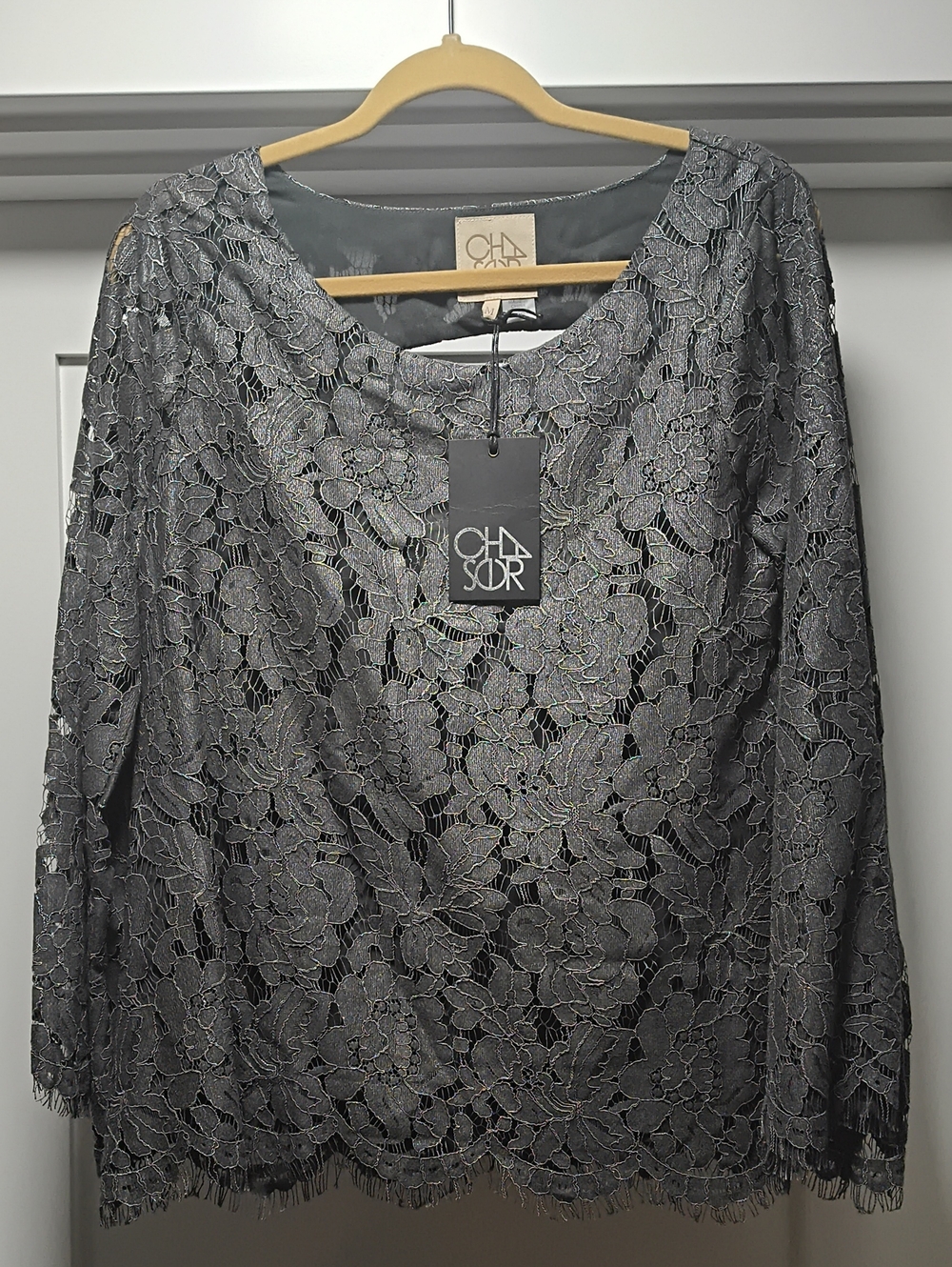 Chaser Gray Floral Lace Long-Sleeve Blouse